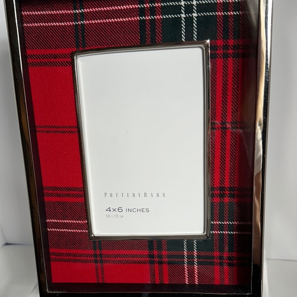 Pottery Barn Lynbrook Plaid 4”x6” Picture Frame - Picture 9 of 9